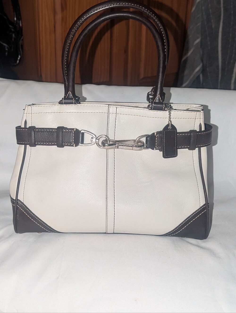 Coach Hampton Vintage Two-Tone Cream and Dark Brown Leather Satchel Y2K. F 11199